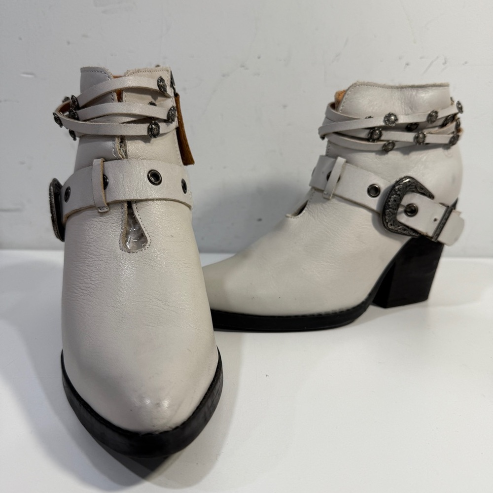 Dingo Born To Run Pointed Toe Zippered Cowboy Booties Womens Size 7.5 B - Picture 14 of 14